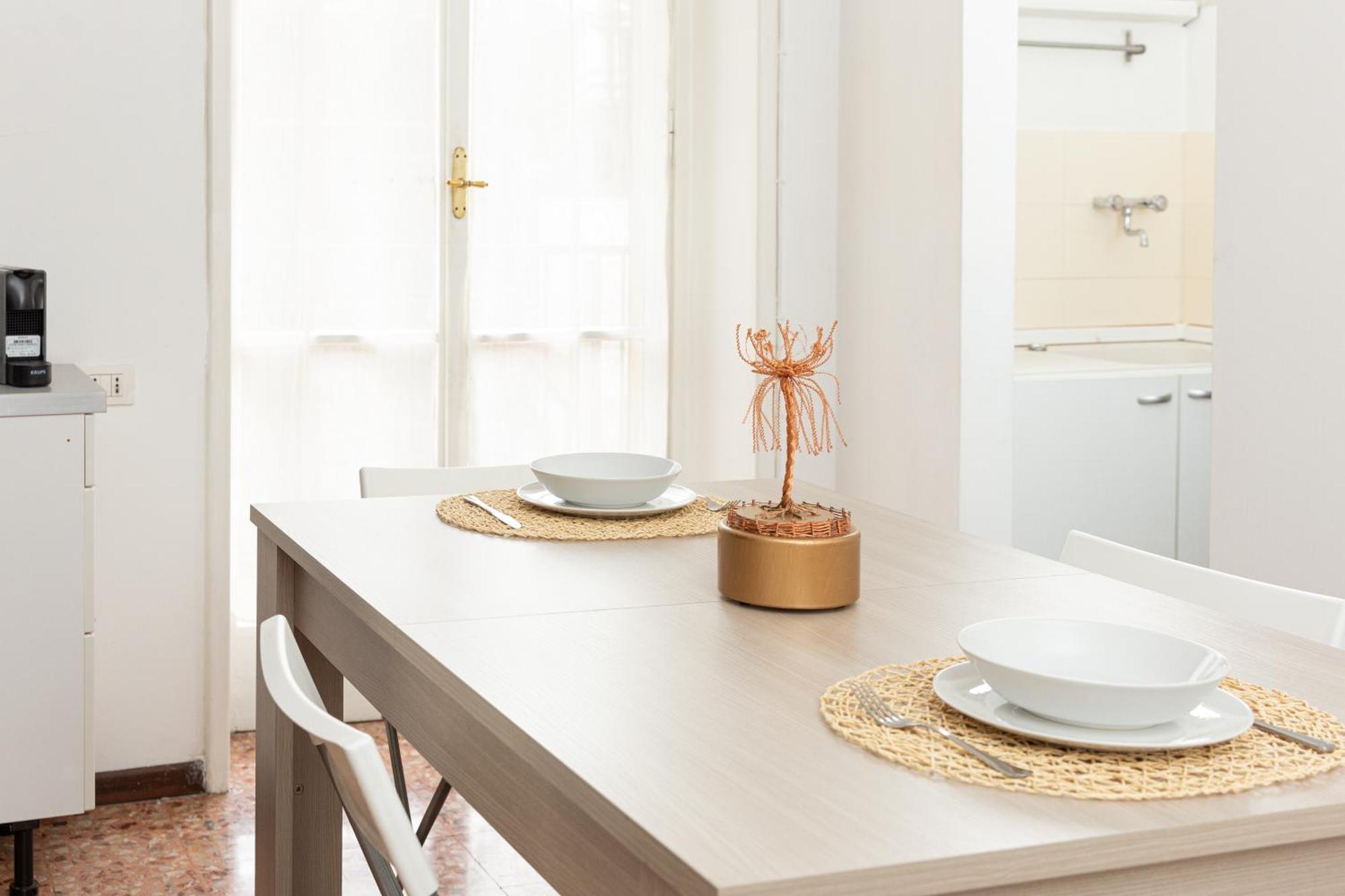 מילאנו Picasso - Spacious Exclusive Apartment מראה חיצוני תמונה